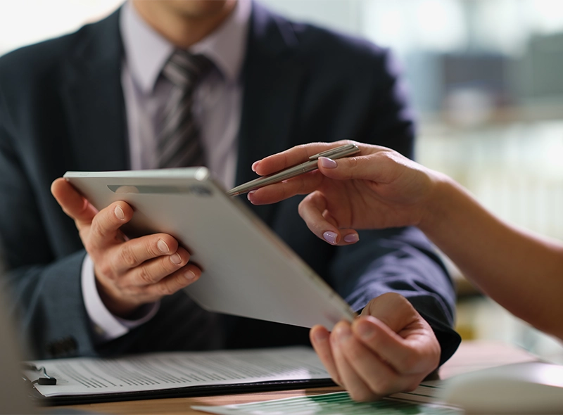 AI Playbook Redlining vs Manual Contract Review Header Banner