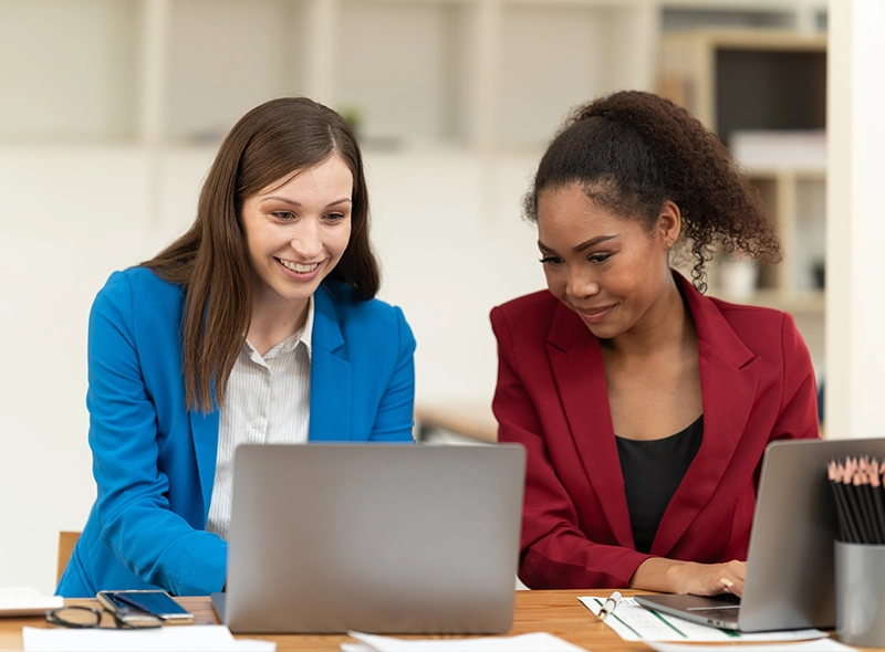 Features of a Contract Management System Header Banner