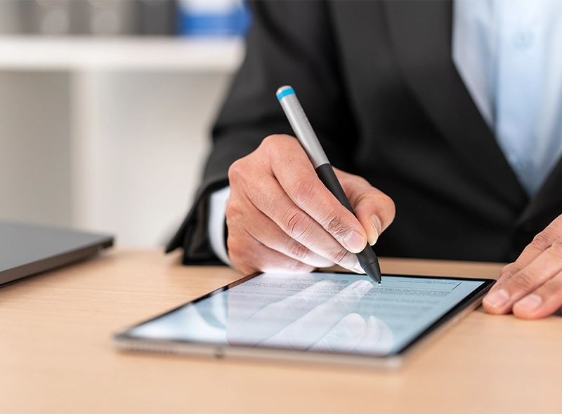 what is a contract clause header banner